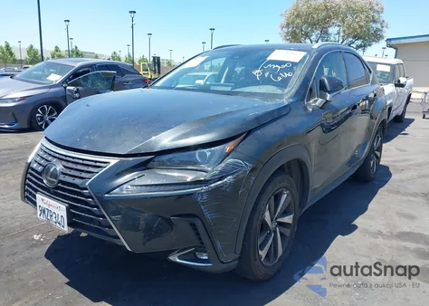 2021 Lexus Nx 300 z USA, uszkodzony, nr VIN JTJGARBZ2M5033664